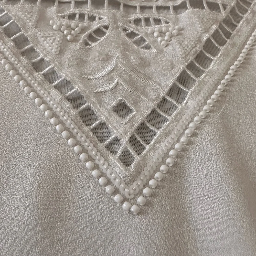 Express Womens White Beaded Lace Trim Cami Top Flowy Soft Size S - Picture 6 of 10